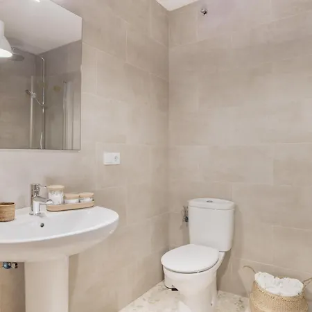 Piso Amplio Y Luminoso En Conil 科尼尔-德拉弗龙特拉