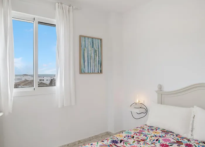 Piso Amplio Y Luminoso En Conil كونيل ذي لا فرونتيرا