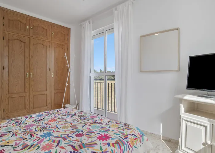 Piso Amplio Y Luminoso En Conil Apartman *